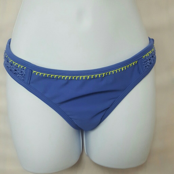 Swimsuit Bottoms Small Cheeky - Picture 1 of 2